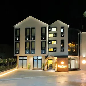 *** Hotel Baz'hur Boutique Albanie