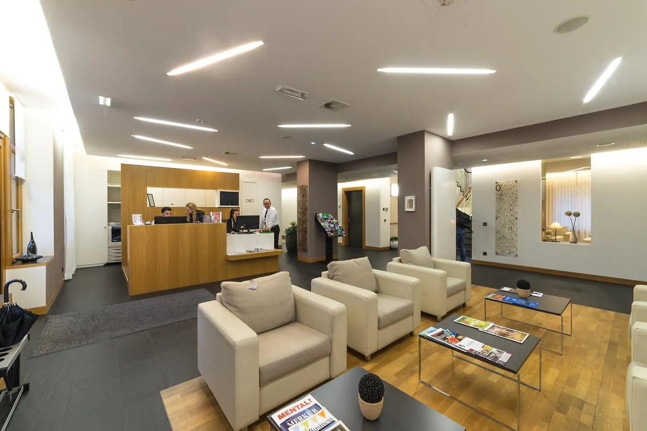Hotel-Résidence Am Klouschter Mondorf-les-Bains 4*,  Luxemburg